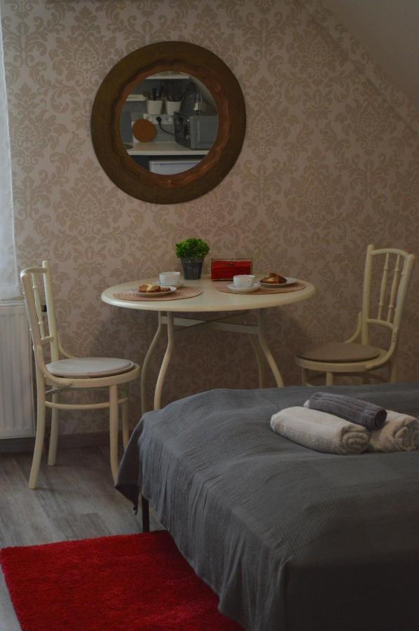 Bed and Breakfast Rebeka Panzió Tihany Exterior foto